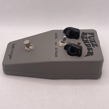 USED_​​Fuzz_Bender_03