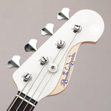 Standard-P_(Performance_White)_07