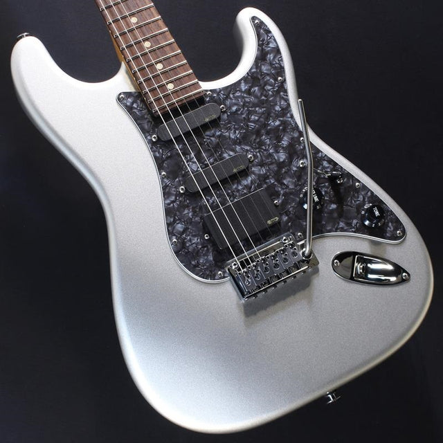 USED_​​Classic_S_Roasted_Maple_w__EMG_(Firemist_Silver_Rosewood)_01