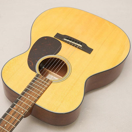 000-12E_Retro_Martin_Martin_05