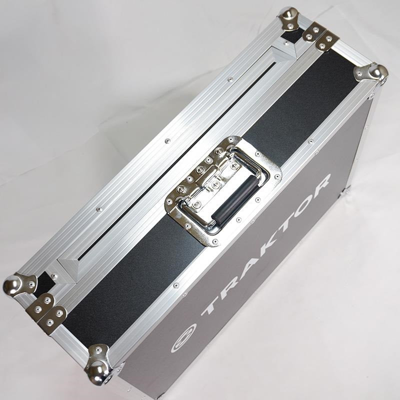 TRAKTOR_KONTROL_S4_MK3_FLIGHT_CASE_[Box_Damaged_Outlet_Special_Price]_02