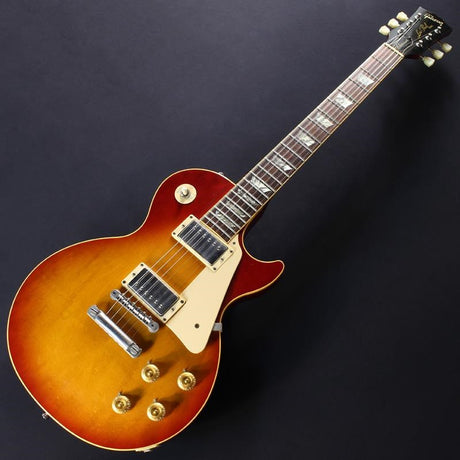 USED_​​Les_Paul_Classic_(Heritage_Cherry_Sunburst)_02
