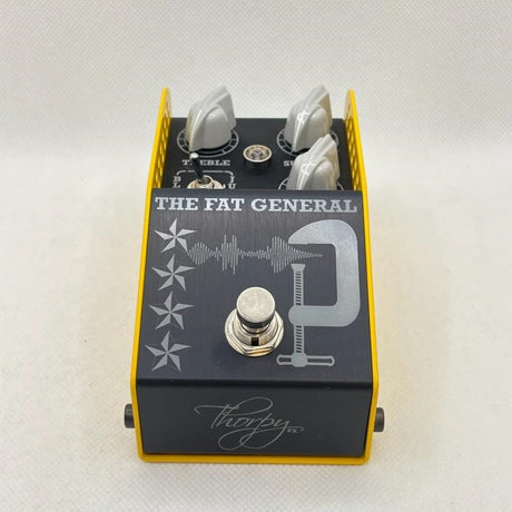 USED_​​The_FAT_GENERAL_06