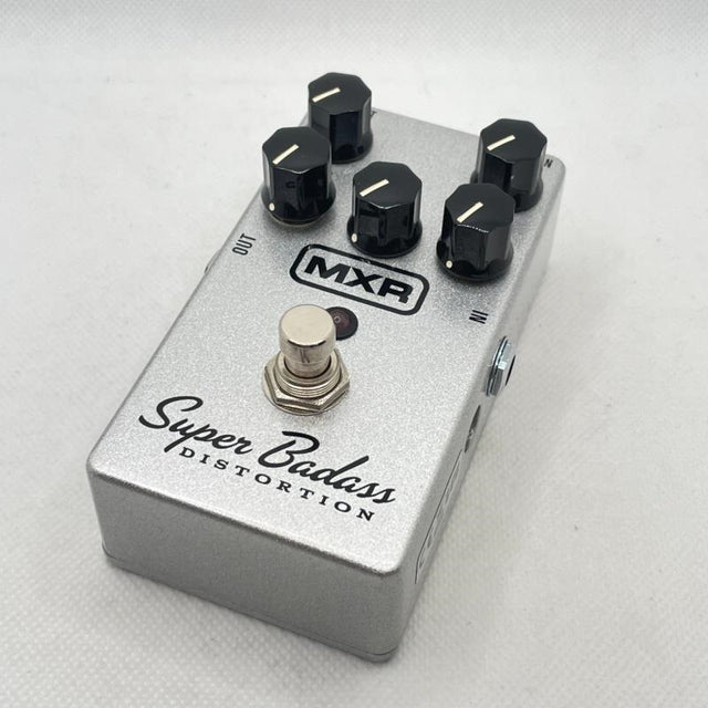 USED_​​Super_Badass_Distortion_01