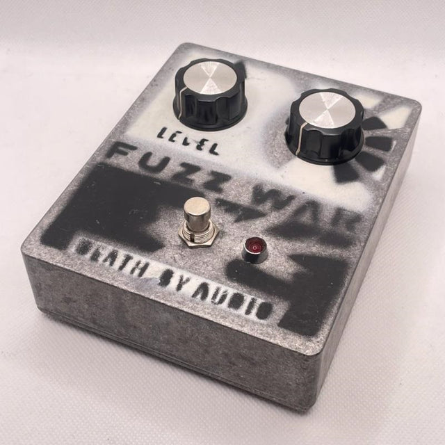 USED_​​FUZZ_WAR_01