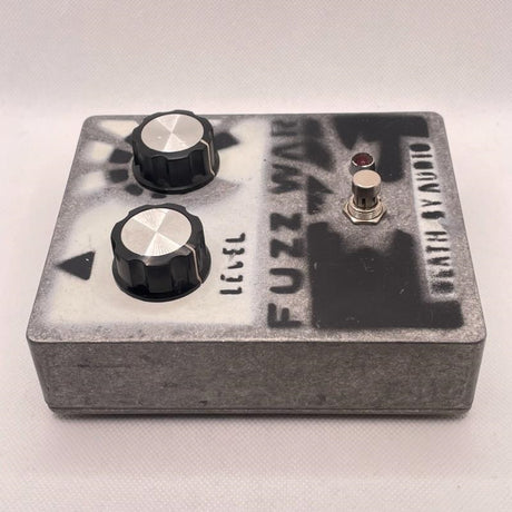 USED_​​FUZZ_WAR_04