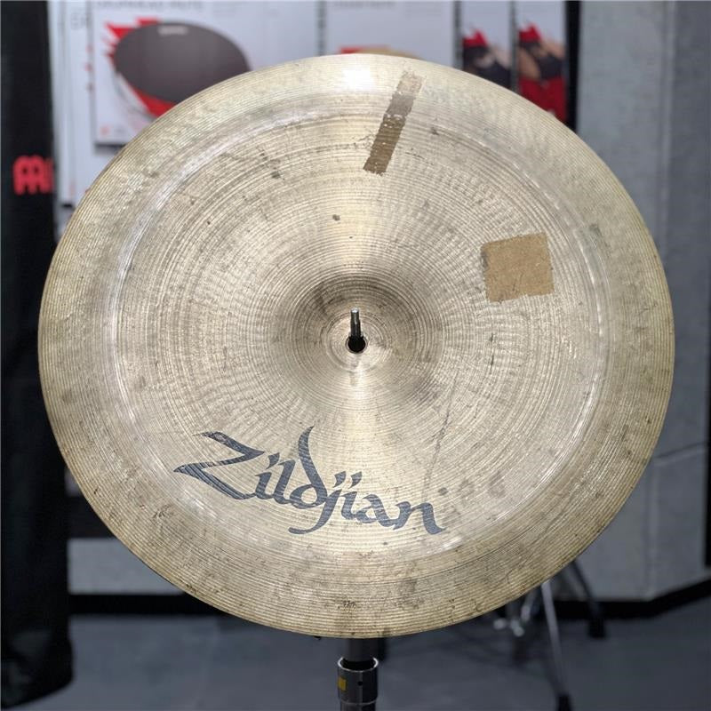USED_​​Zildjian_Swish_18_[1470g]_04