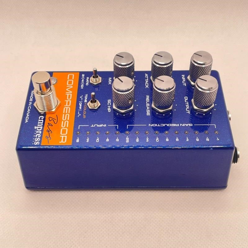 USED_​​Bass_Compressor_Blue_Sparkle_03