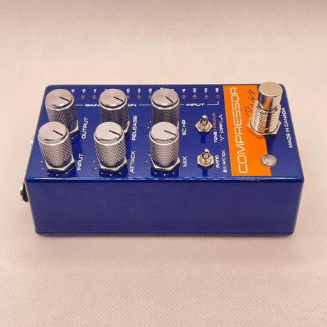 USED_​​Bass_Compressor_Blue_Sparkle_04