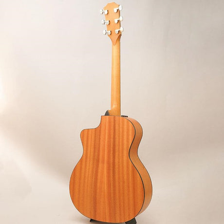 USED_​​114ce_Taylor_04