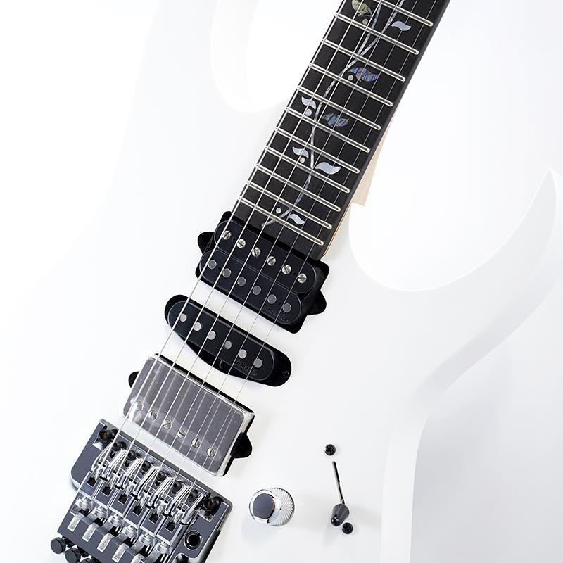 j_custom_RGR8270-WS_(White_Moonstone)_SN_F2613343_04