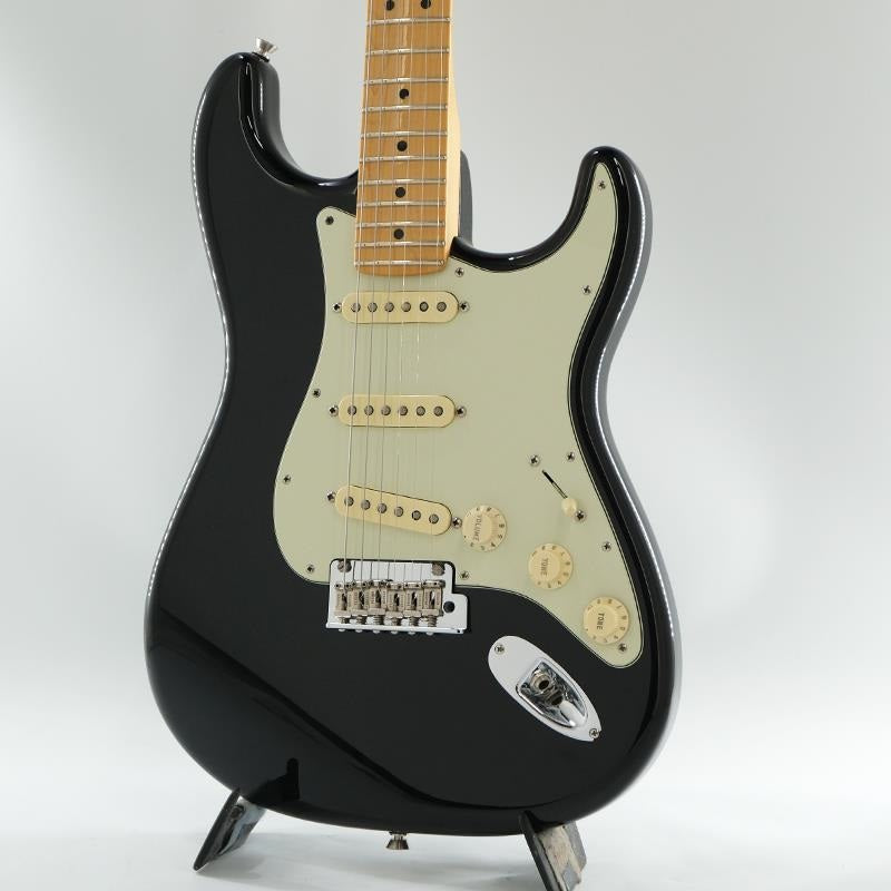 USED_​​American_Professional_II_Stratocaster_(Black_Maple)_[SN__US23034638]_01