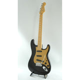 USED_​​American_Deluxe_Stratocaster_(Montego_Black_M)_2004_[SN__DZ4124337]_02