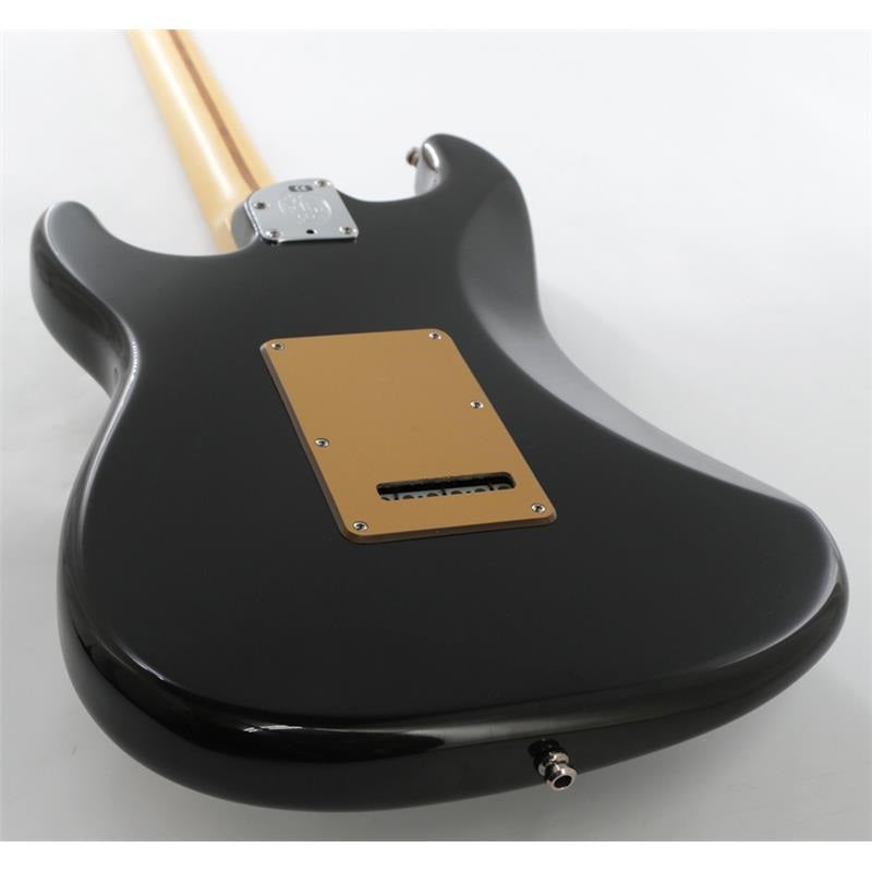 USED_​​American_Deluxe_Stratocaster_(Montego_Black_M)_2004_[SN__DZ4124337]_09