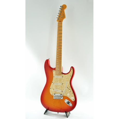 USED_​​American_Deluxe_Ash_Stratocaster_(Aged_Cherry_Burst_M)_[SN__DZ8244970]_02