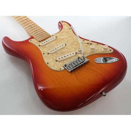 USED_​​American_Deluxe_Ash_Stratocaster_(Aged_Cherry_Burst_M)_[SN__DZ8244970]_08
