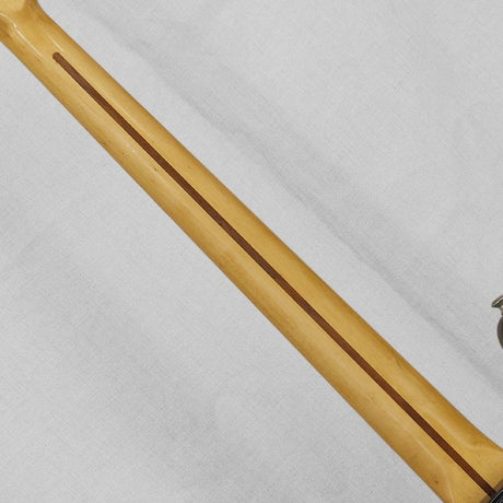 VINTAGE_Precision_Bass_'75_Alder_Body_Sunburst_M_08
