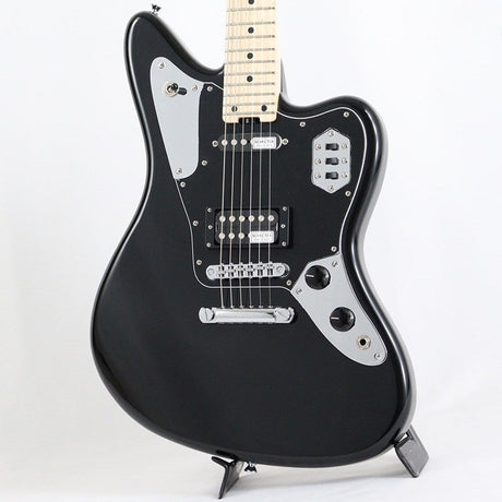 AR-06_(Black_Maple)_01