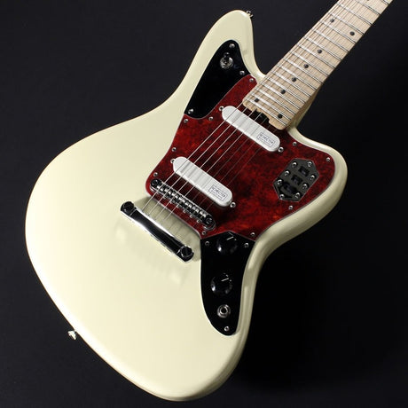 AR-07(VWHT_M)_03