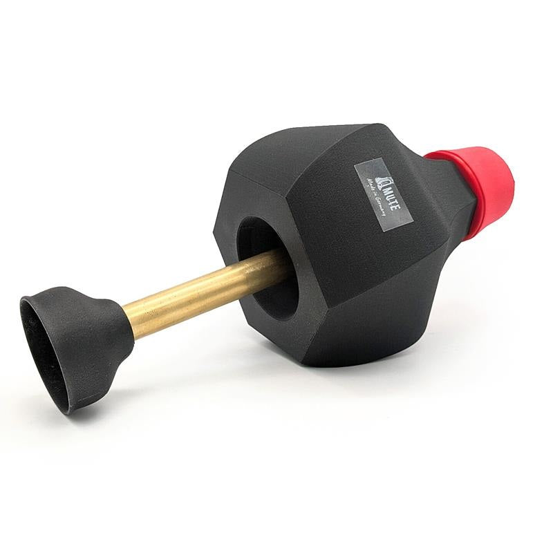 A_mute___Wah-Wah_trumpet_mute_02