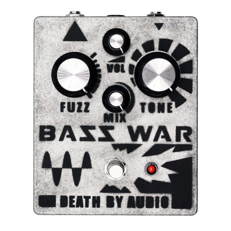 BASS_WAR_(Death_by_Audio_Bass_Fuzz)_01