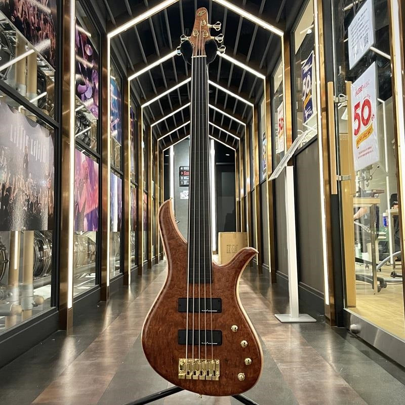 Beb-5_Burl_Karin_Fretless_02