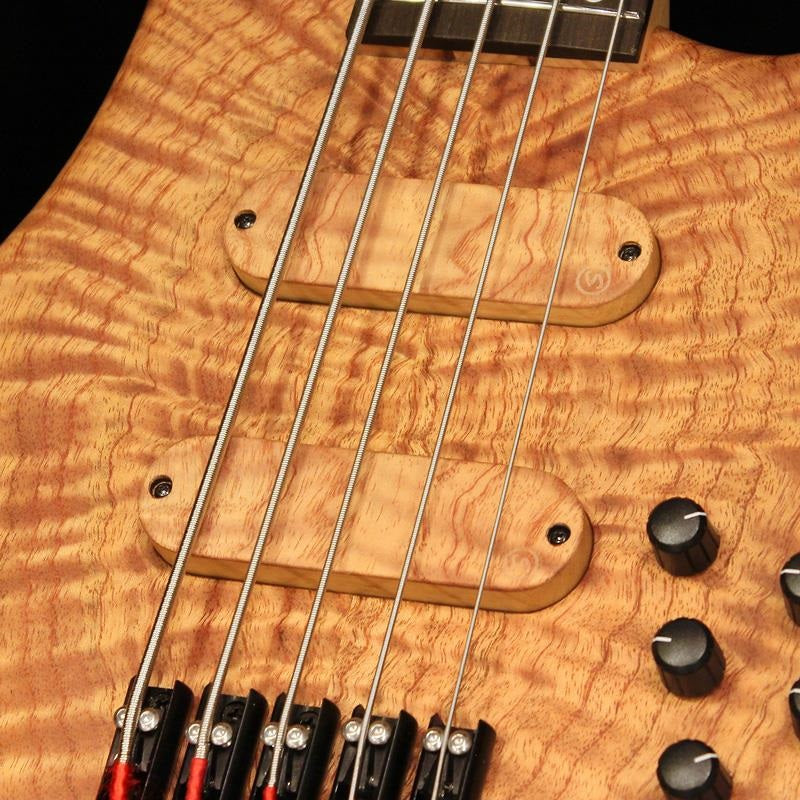 Blaze_Single_Cut_5st___30_(Curly_Cedro_Top)_03