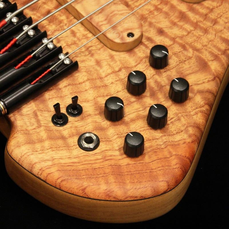 Blaze_Single_Cut_5st___30_(Curly_Cedro_Top)_05