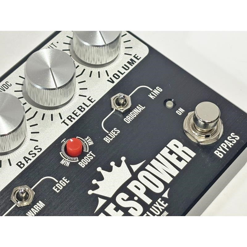 Blues_Power_Deluxe_(Silver_Knob)_03