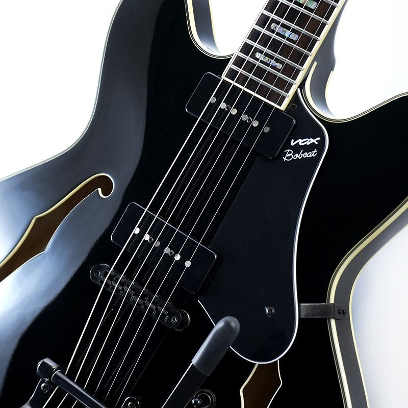 Bobcat_V90_with_Bigsby_(Jet_Black)_[Limited_Quantity_Special_Price]_04