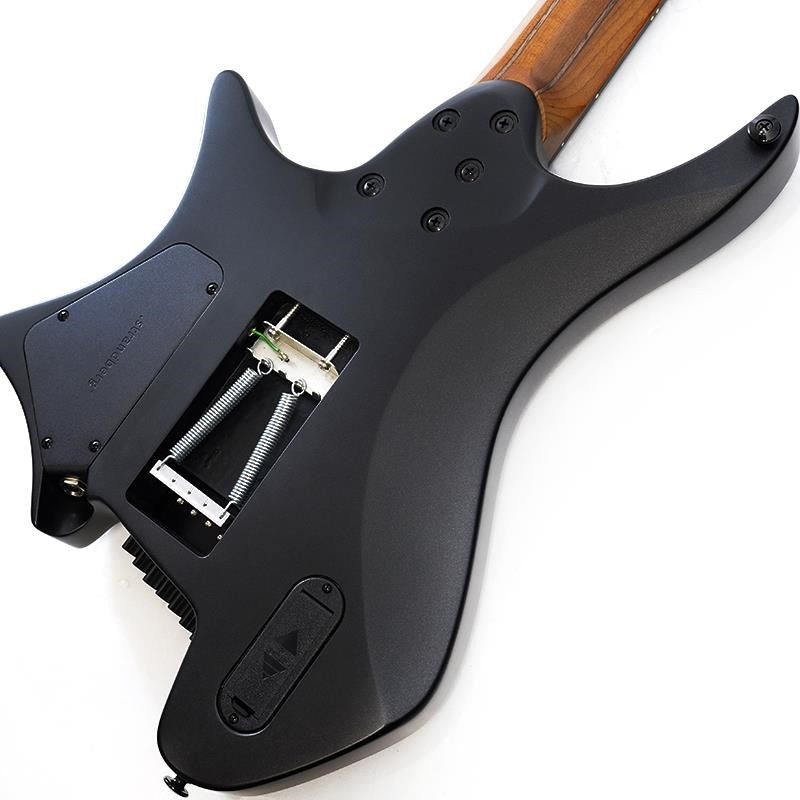 Boden_Metal_NX_7_Tremolo_(Black_Granite)_08