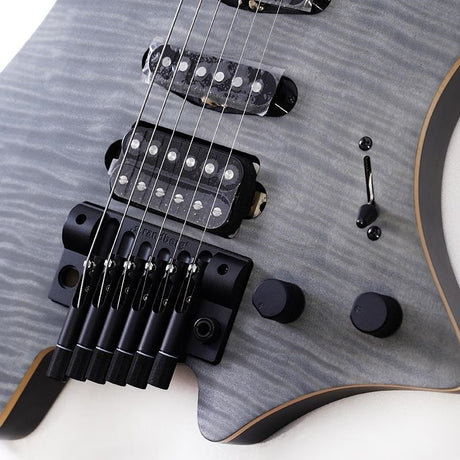 Boden_Standard_NX_6_Tremolo_(Charcoal)_05
