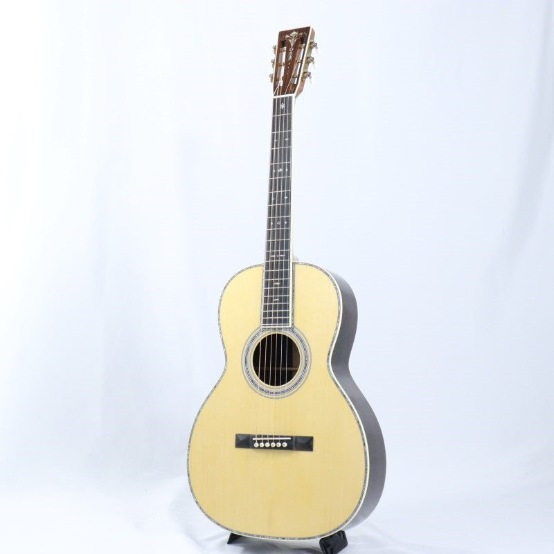 CTM_00-42_GE_Style-Factory_Wood_Selection_Custom_Model-_Martin_02