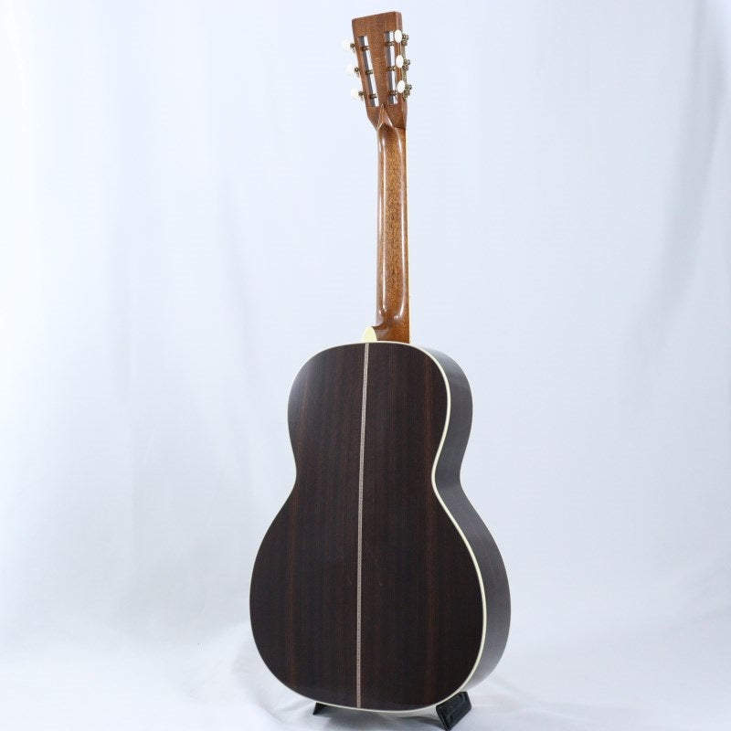 CTM_00-42_GE_Style-Factory_Wood_Selection_Custom_Model-_Martin_04