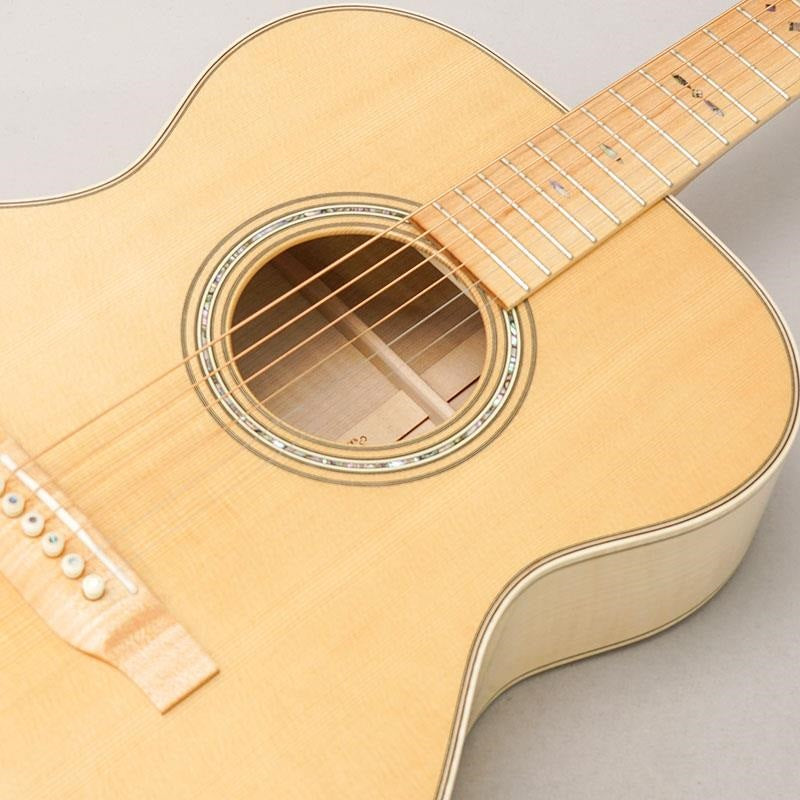 CTM_000-14F_Swiss_Spruce___Euro_Flamed_Maple_-Factory_Wood_Selection_Custom_Model-_Martin_06