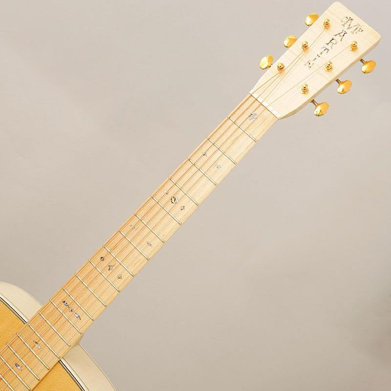 CTM_000-14F_Swiss_Spruce___Euro_Flamed_Maple_-Factory_Wood_Selection_Custom_Model-_Martin_08