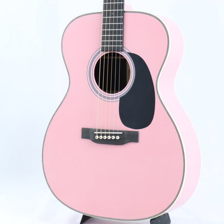 CTM_000-28_LX_Pink_[Nazareth_Martin_Factory_Selected_Wood]_#2462061_Martin_01
