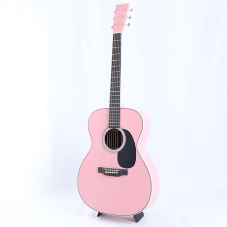 CTM_000-28_LX_Pink_[Nazareth_Martin_Factory_Selected_Wood]_#2462061_Martin_02
