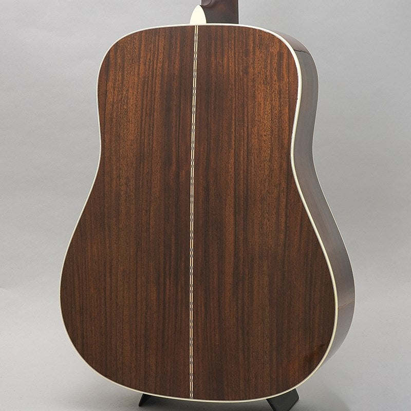 CTM_D-28_Premium_Sitka_Spruce___Indian_Rosewood_Martin_02