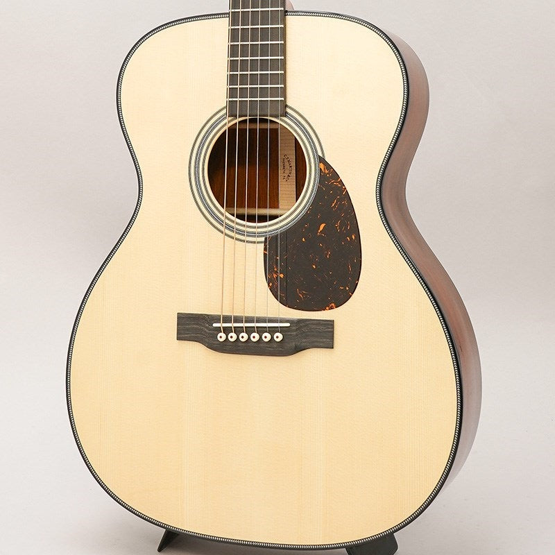 CTM_OM-28_PROMO_Italian_Alpine_Spruce___Cocobolo_#2837061_Martin_01