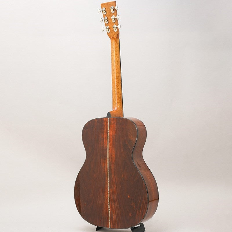 CTM_OM-28_PROMO_Italian_Alpine_Spruce___Cocobolo_#2837061_Martin_04