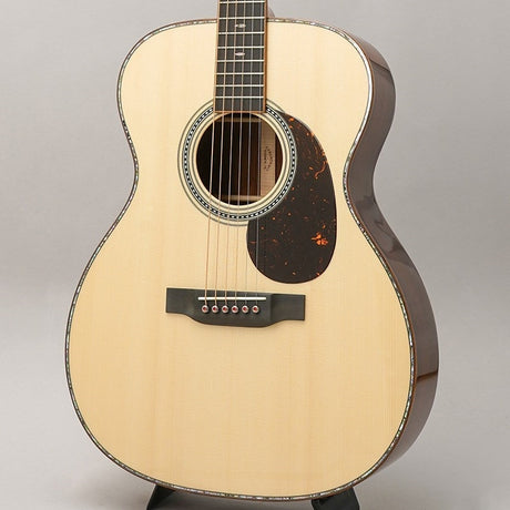 CTM_OM-41_SB_PROMO_Swiss_Spruce___Cocobolo_#2837062_Martin_01