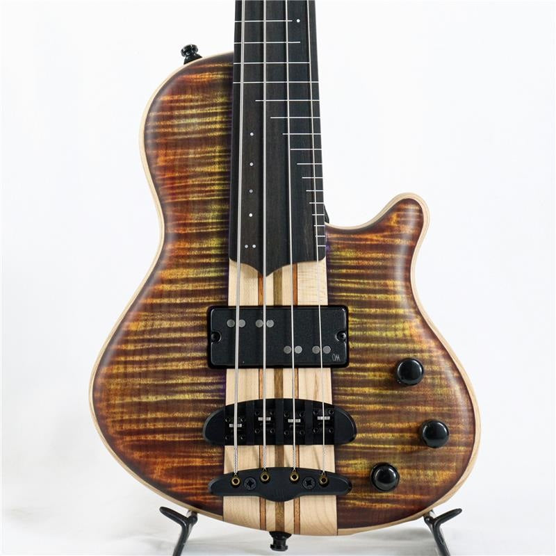 Cali_4_FL_Flamed_Maple_3A_Top_#645_[Fretless]_01
