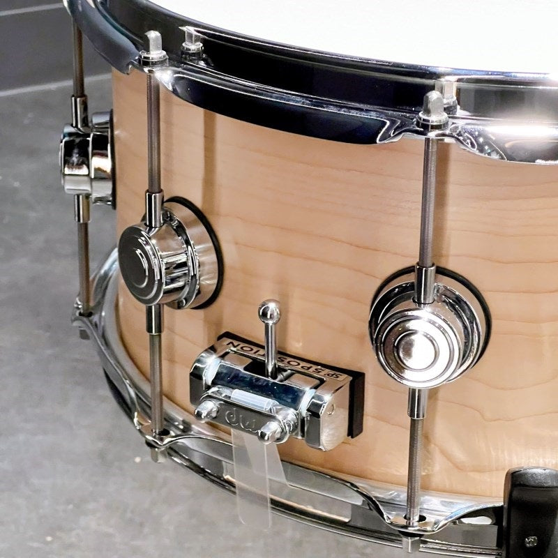 Collector's_Pure_Maple_Snare_Drum_VLT_14x6_5__Satin_Natural_[DW-CLV1465SD_SO-NAT_C]_[In-Store_Display_Special_Price]_03