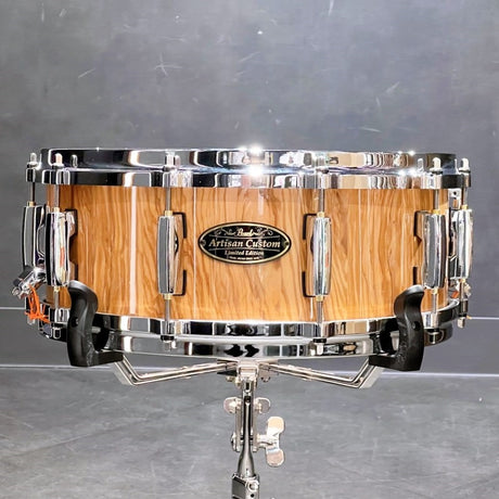 DAOL1455S_C_#206_[Artisan_Custom_Limited_~Shell_by_DrumArt~_Snare_Drums_14x5_5_Olive_Wood_Gloss_Natural_Olive]_[Die-cast_Custom_Model]_01
