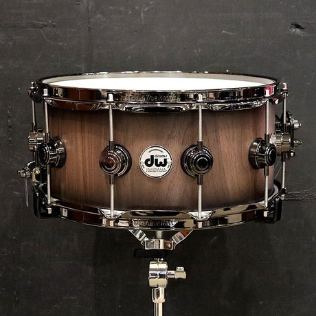 DR936514SSN692_[Collector's_Pure_Walnut_14''×6_5''_-_Natural_To_Quick_Ebony_Burst___Black_Nickel_Finish_Hardware]_[Limited_Production_Model]_01