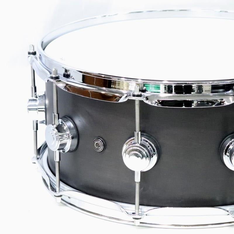 DRSO0614SSC107_[Collector's_Pure_Maple_Snare_Drum_Standard_Shell_14''×6''_-_Ebony_Satin_Oil]_04