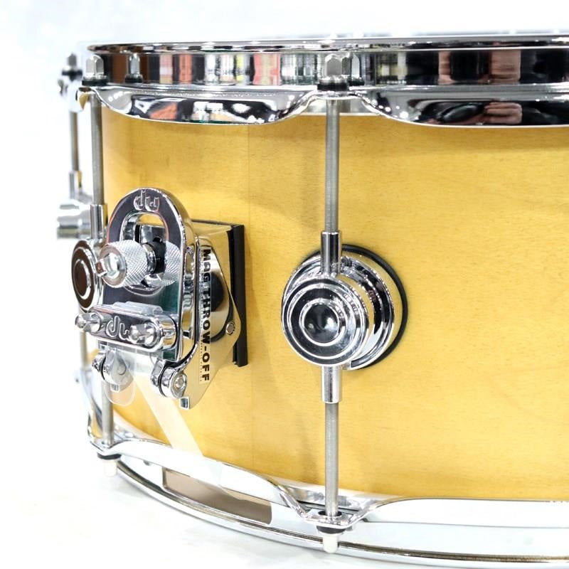 DRSO6514SSC104_[Collector's_Pure_Maple_Snare_Drum_Standard_Shell_14__x_6_5__-_Amber_Satin_Oil]_[In-Store_Display_Special_Price]_03