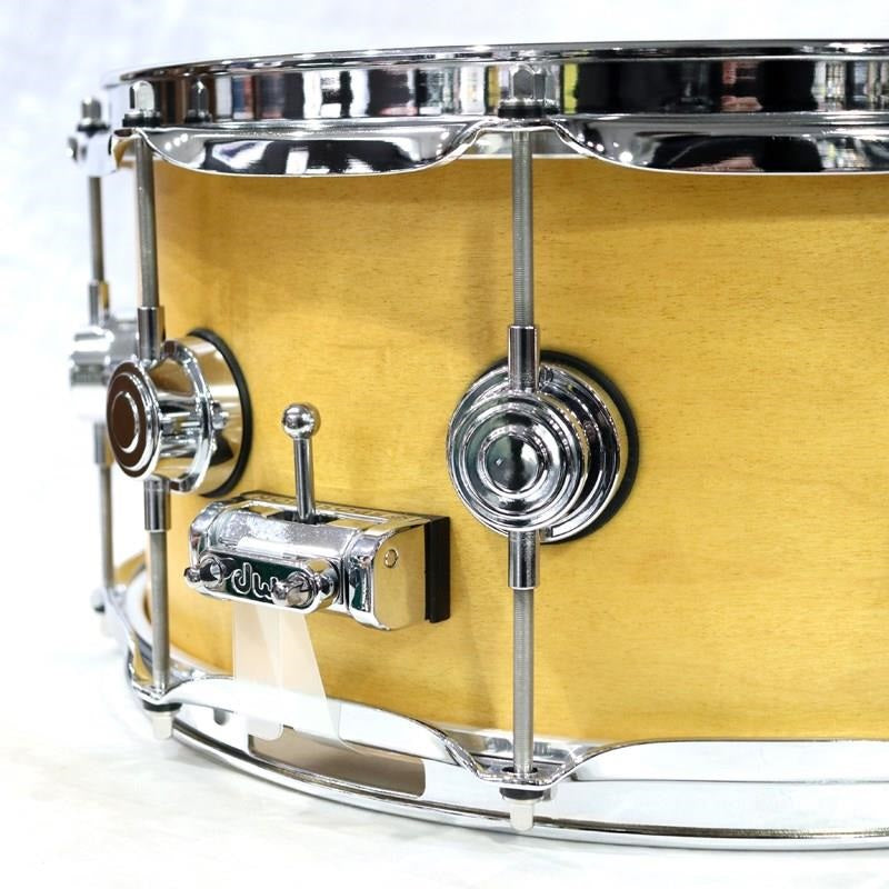 DRSO6514SSC104_[Collector's_Pure_Maple_Snare_Drum_Standard_Shell_14__x_6_5__-_Amber_Satin_Oil]_[In-Store_Display_Special_Price]_04