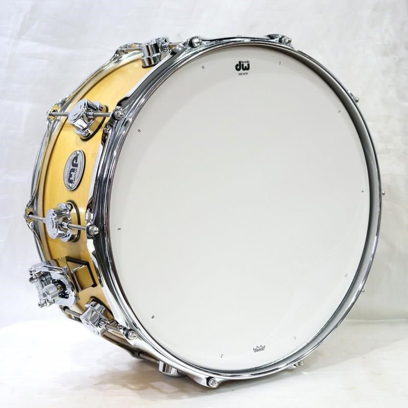 DRSO6514SSC104_[Collector's_Pure_Maple_Snare_Drum_Standard_Shell_14__x_6_5__-_Amber_Satin_Oil]_[In-Store_Display_Special_Price]_06